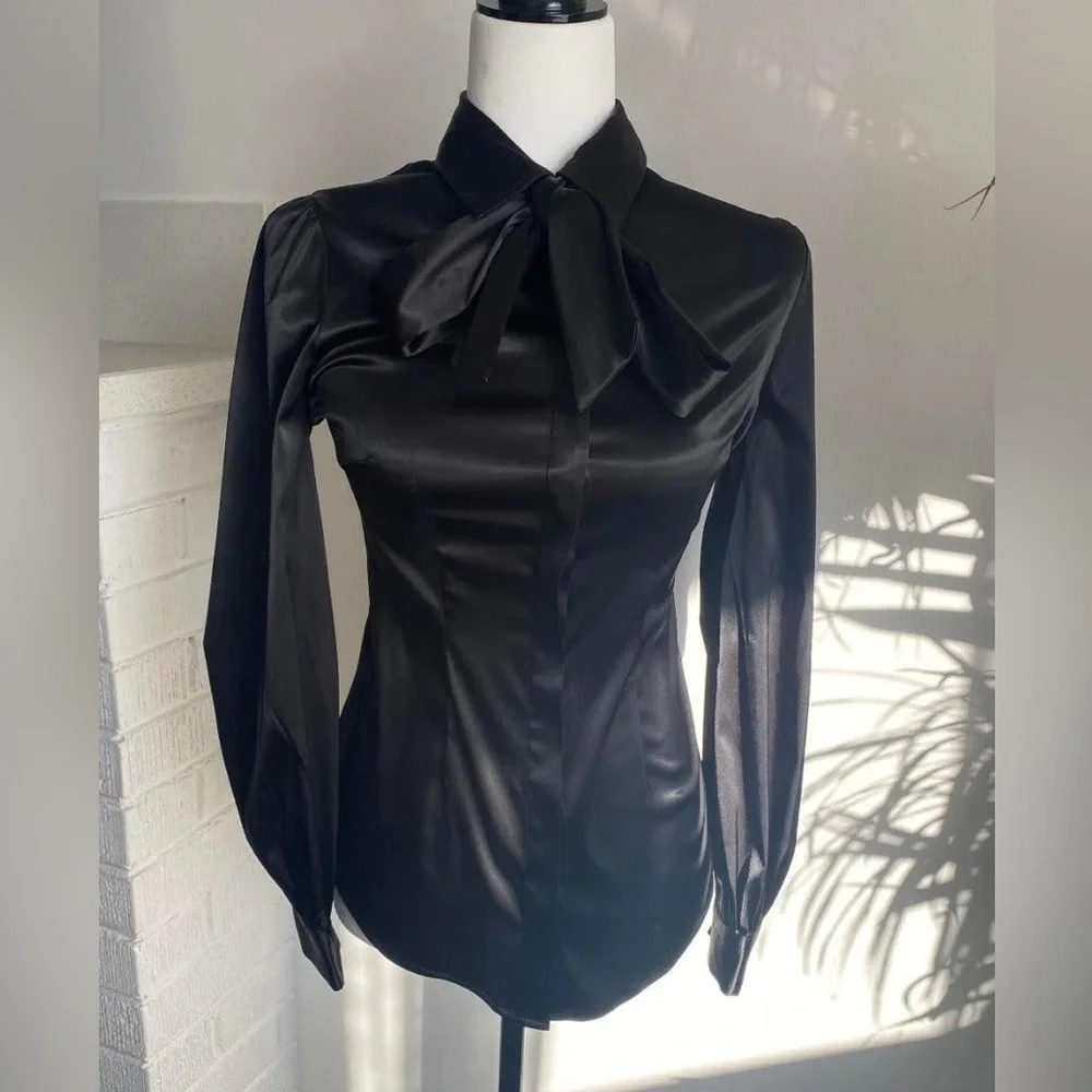 Katakomb Angela bow Blouse - Picture 2 of 3